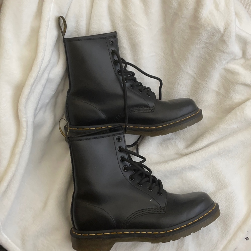 Dr. Martens 1460W Boots- Black